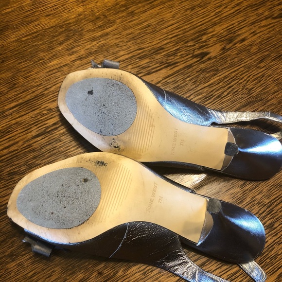 Nine West Silver Heels - Picture 3 of 4